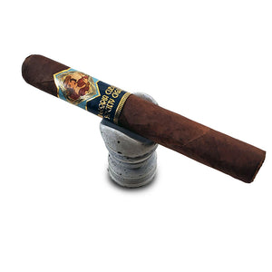 La Gloria Cubana Society Cigar Toro - 6 1/4 x 54